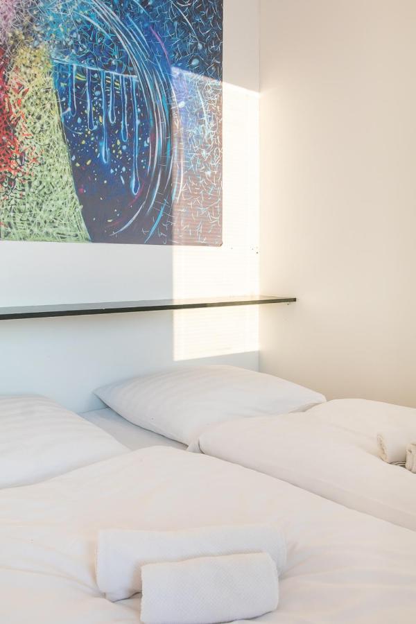 Yellow Apartment ออสตราวา ภายนอก รูปภาพ