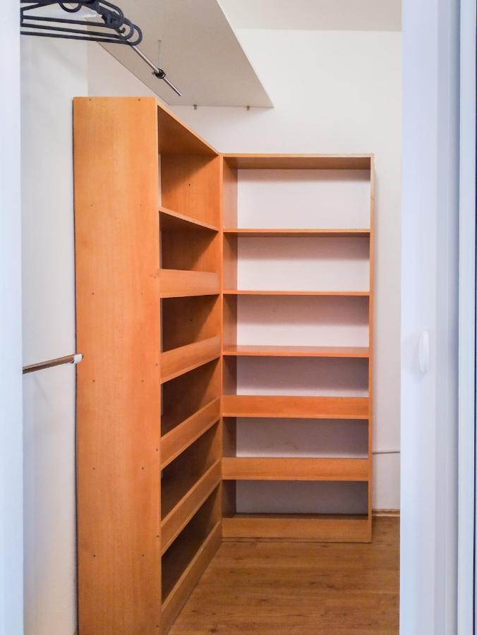 Yellow Apartment ออสตราวา ภายนอก รูปภาพ