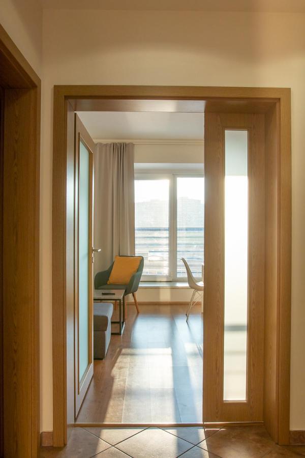Yellow Apartment ออสตราวา ภายนอก รูปภาพ